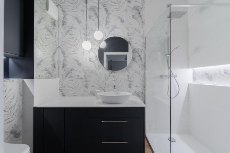 Rénovation de salle de bains, quelles tendances adopter pour un espace moderne ?